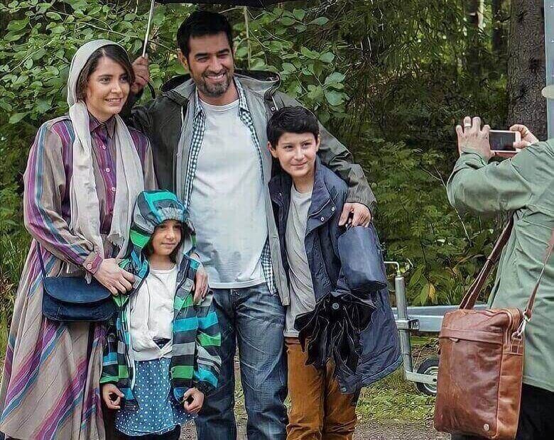 شهاب حسینی در کنار خانواده اروپایی اش دیده شد.