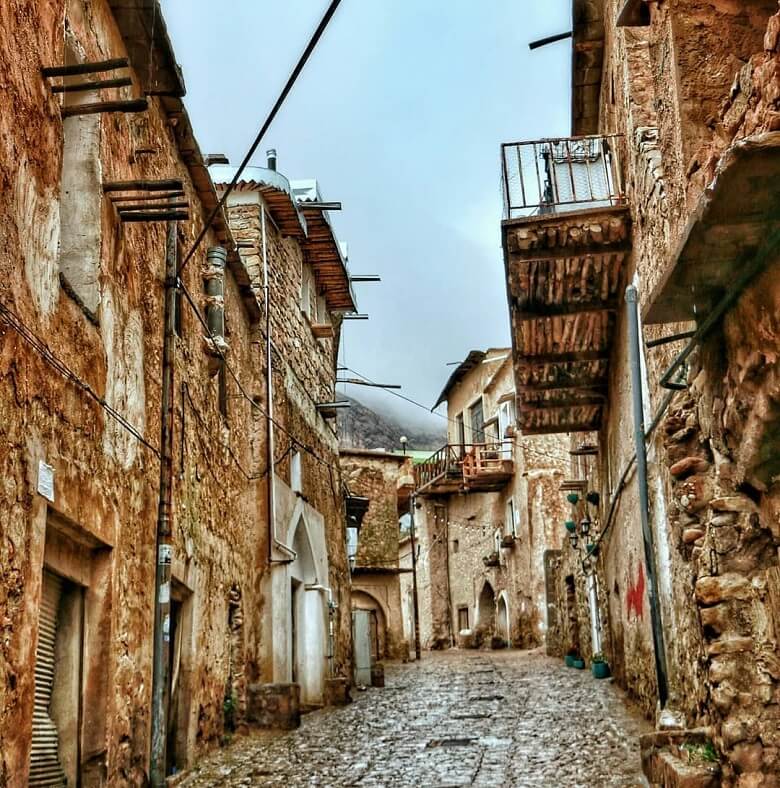 قلات روستای اعجاب‌انگیزی است که سعدی در آن حمام می‌کرد.