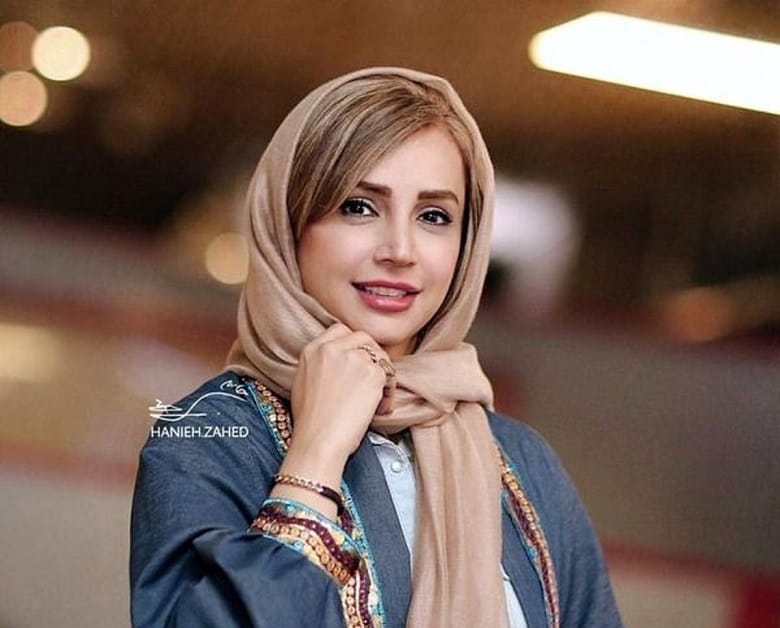 شبنم قلی خانی کودکی زیبا و ملیح داشته است.