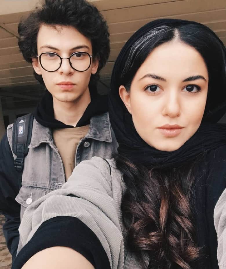 تصاویر متفاوتی از فرزندان زنده یاد حسن جوهرچی منتشر شده است.