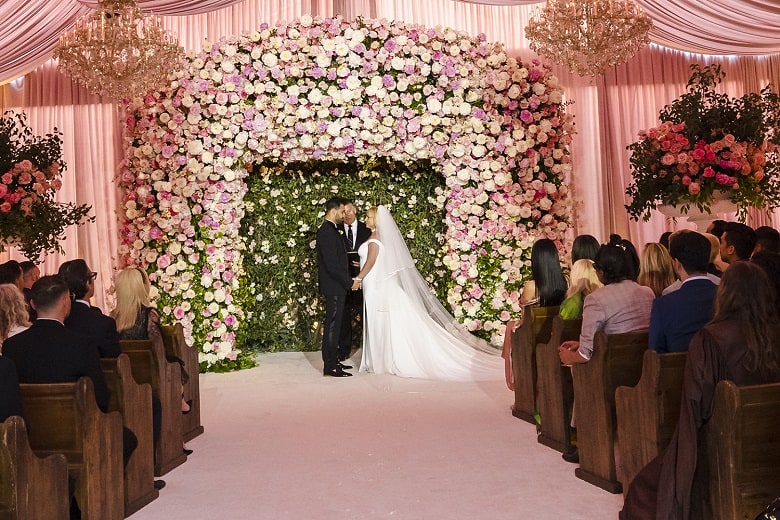 سلنا گومز تا مدونا عروسی سام اصغری و بریتنی حضور دارند.