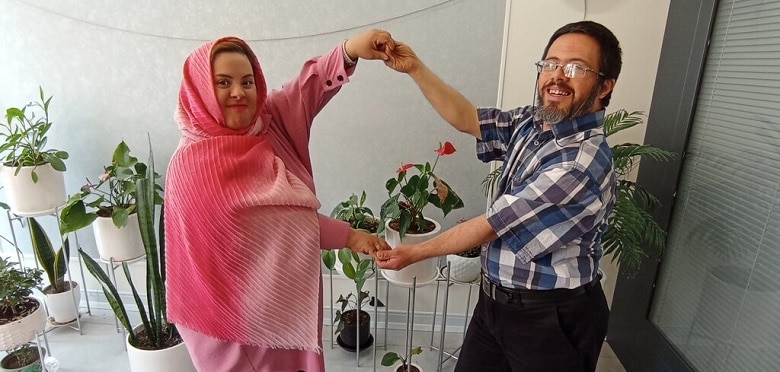 مهران قندهاری بازیگر سریال پایتخت ازدواج جالبی کرده است.