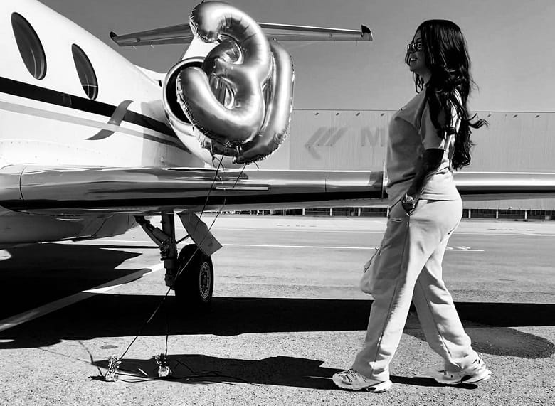 همسر یورگن لوکادیا مهاجم جدید پرسپولیس وارد ایران شده است.