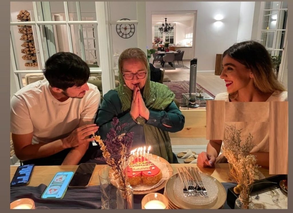 جشن تولد لاکچری سردار آزمون و نامزدش برای مادرش