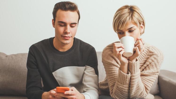 دروغ های رایجی که زنان به مردان می‌گویند!