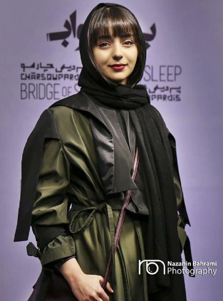 هستی مهدوی فر موهایش چتری شد.