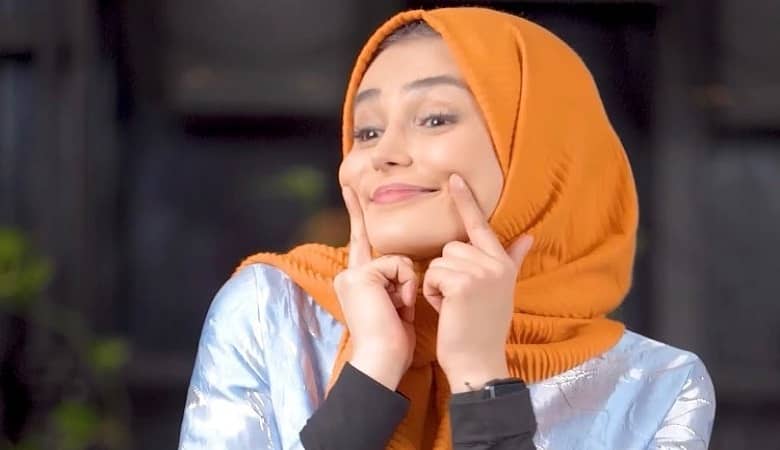 کیمیا گیلانی مجری تلویزیون برنامه مسابقه محور "کهکشانی‌ها"بود.