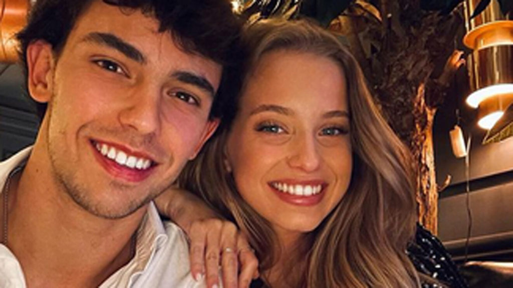 داستان عشقی ژوائو فلیکس و نامزدش به کجا کشید؟