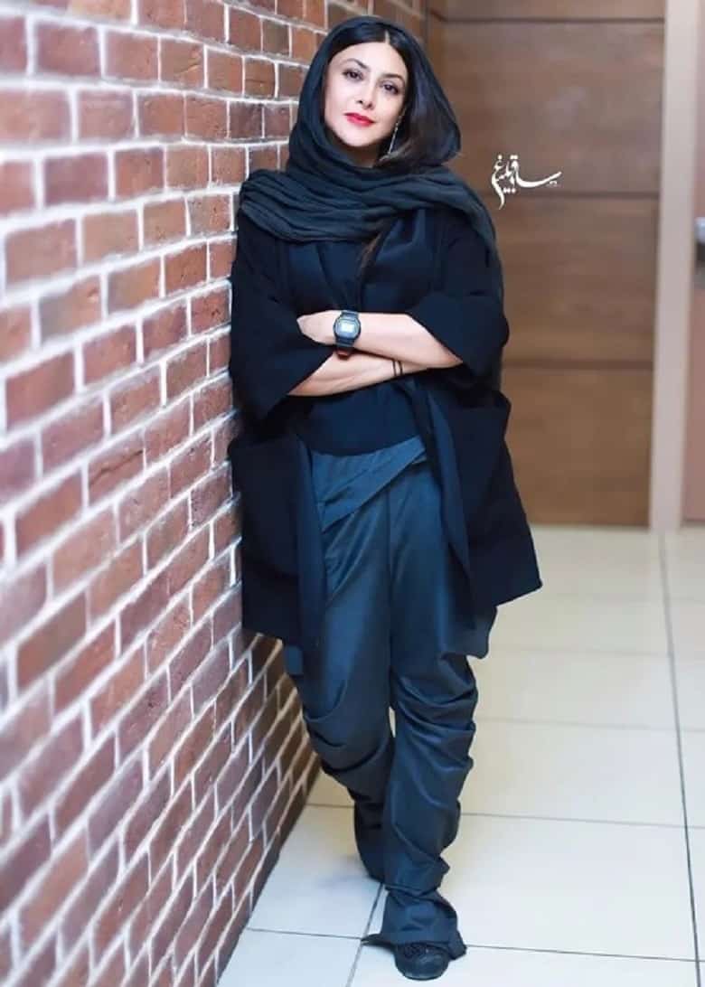 آزاده صمدی یک بار شیک‌پوش و یک بار افتضاح است.