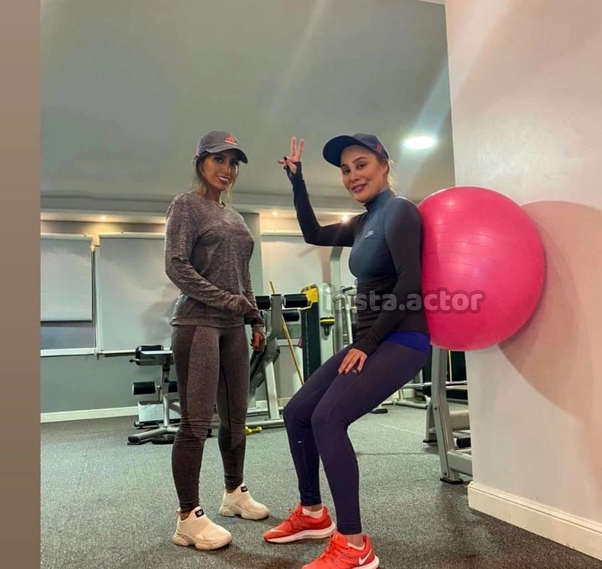 انتشار عکس غیرمنتظره ای از "خانم بازیگر ایرانی" در باشگاه بدنسازی/ عکس انتشار عکس غیرمنتظره ای از "خانم بازیگر ایرانی" در باشگاه بدنسازی/ عکس