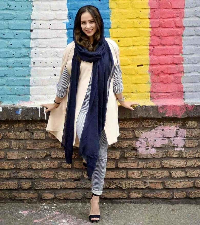 الناز حبیبی عکس شهری جذاب گرفته است.