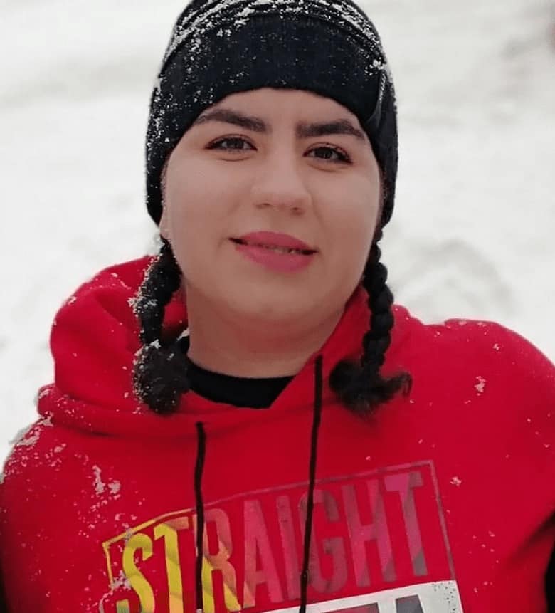 صهبا شرافتی روناک نون. خ حیرت کرده است.