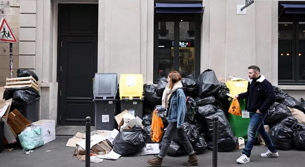 خیابان های شیک پاریس پر از زباله شد!