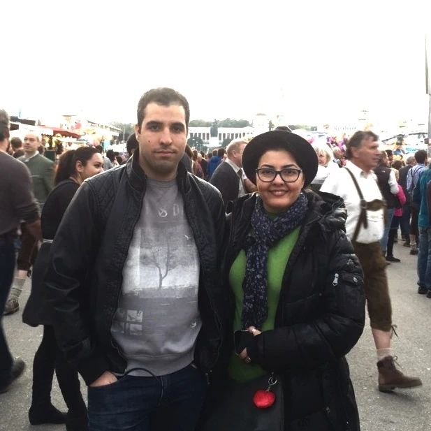 عکسی عجیب از تیپ "آناهیتا همتی" در خارج/ عکس