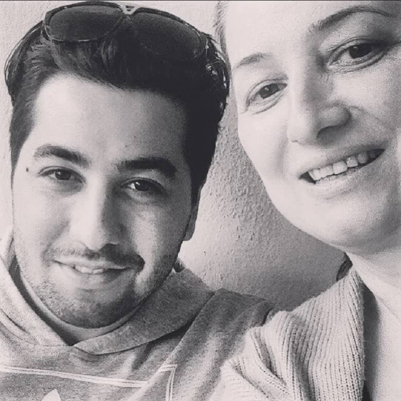 عکس/ با دیدن مادر جوان امیر دوست زی‌زی گولو تعجب خواهید کرد!