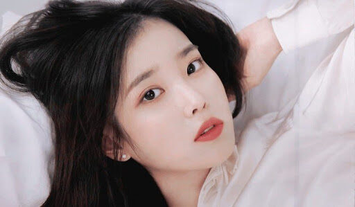 آی یو خانم خواننده کره‌ای