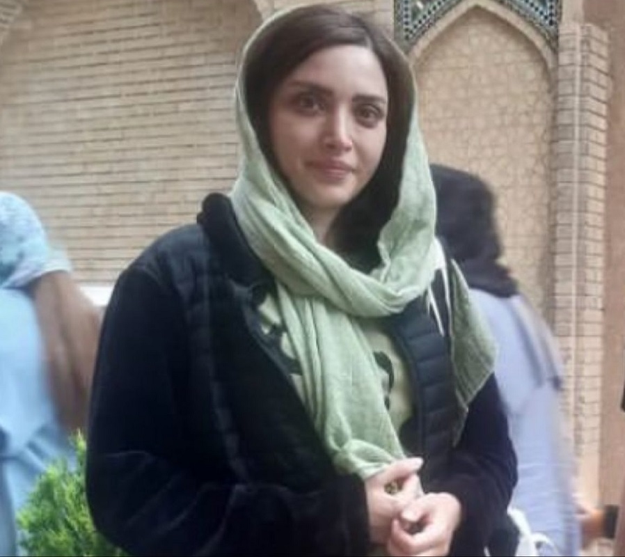 عکس/ چهره طبیعی و بدون آرایش بهنوش طباطبایی در پشت صحنه سووشون