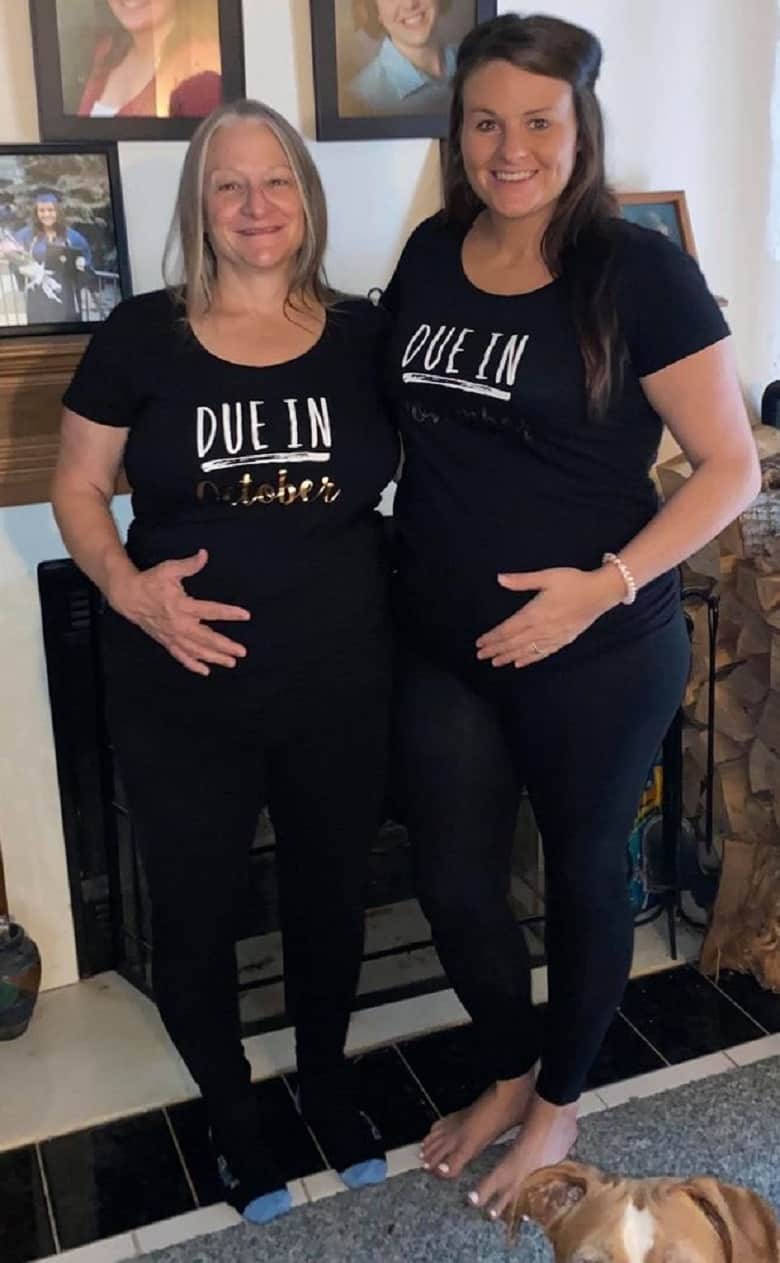 تصاویر/ تولد دوقلوها با ۸ هفته و ۱.۲۰۰ کیلومتر فاصله از دو مادر جداگانه!