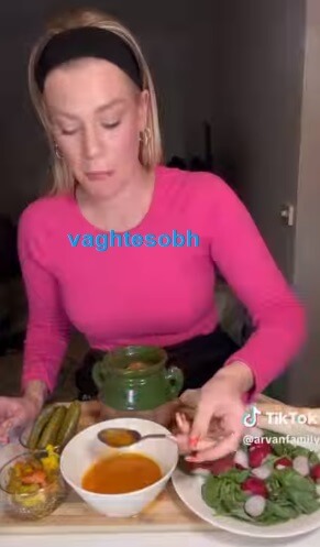 عکس/ آبگوشت خوردن خانم بلاگر استرلیایی پر بازدید شد!