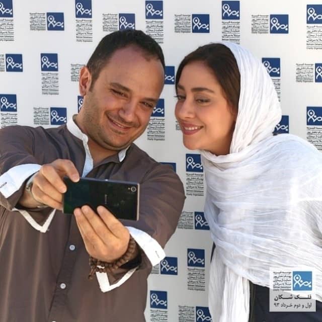 بهاره کیان افشار در کنار احسان کرمی عکس گرفت.