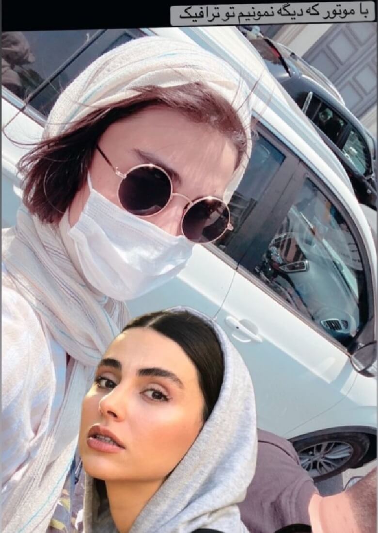 لاله مرزبان سوار موتور سیکلت شد.