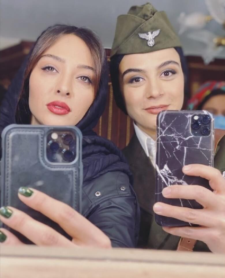 آناهیتا درگاهی و مارال فرجاد سلفی تماشایی گرفتند.