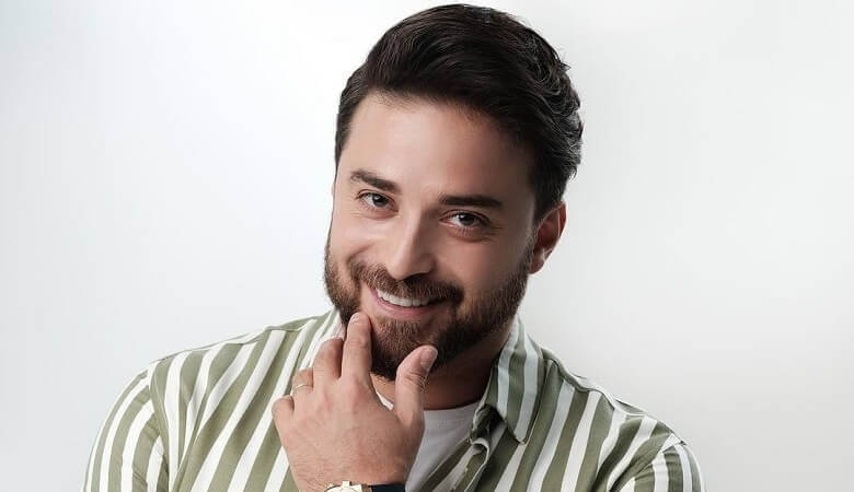 بابک جهانبخش و همسرش عکس عاشقانه انداختند.