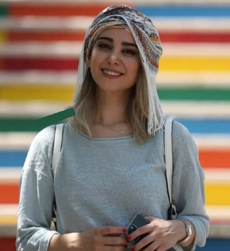 الناز حبیبی با استایل جذاب و متفاوت عکس گرفت.