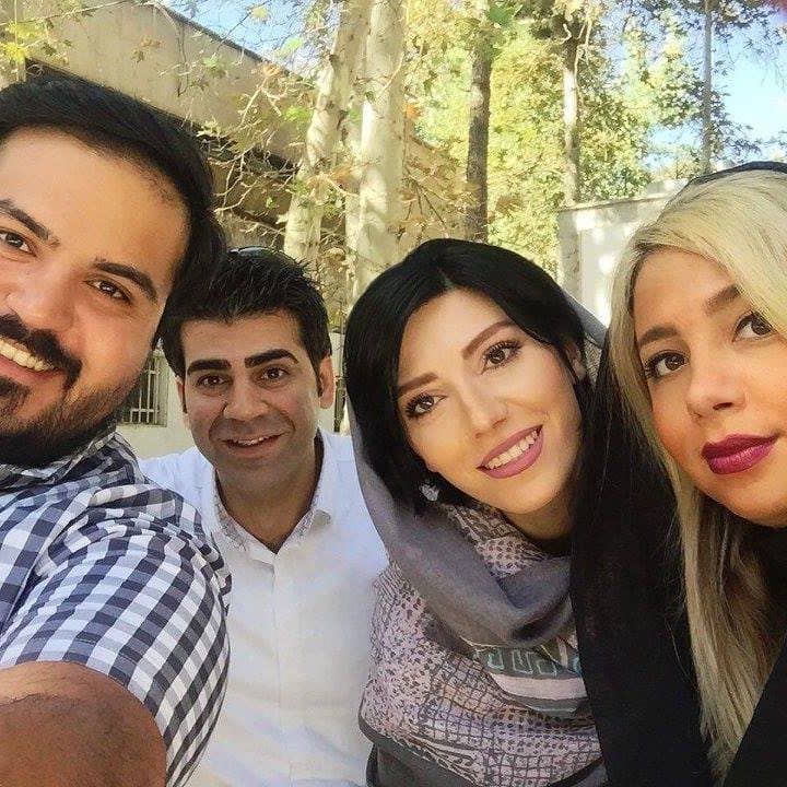 بازیگر نقش شارلوت سریال گاندو و دسوئتاشن جمع شدند.