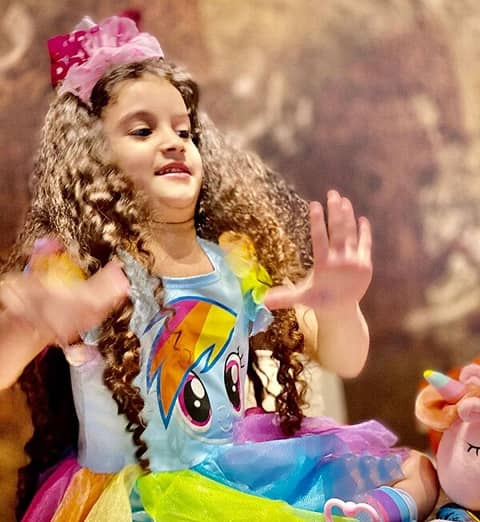 لباس لاکچری عشق "محسن یگانه" در روز تولدش