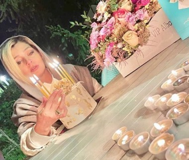تغییر چهره خاص "ساره بیات" در جشن تولدش