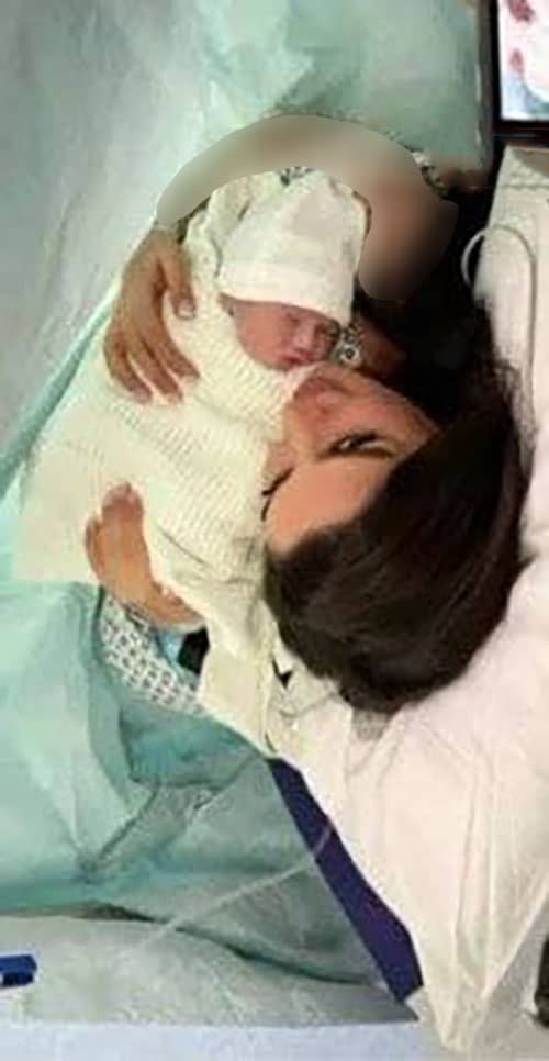 عکس بچه دنیا جهانبخت و مهراد جم کامل را ببینید.