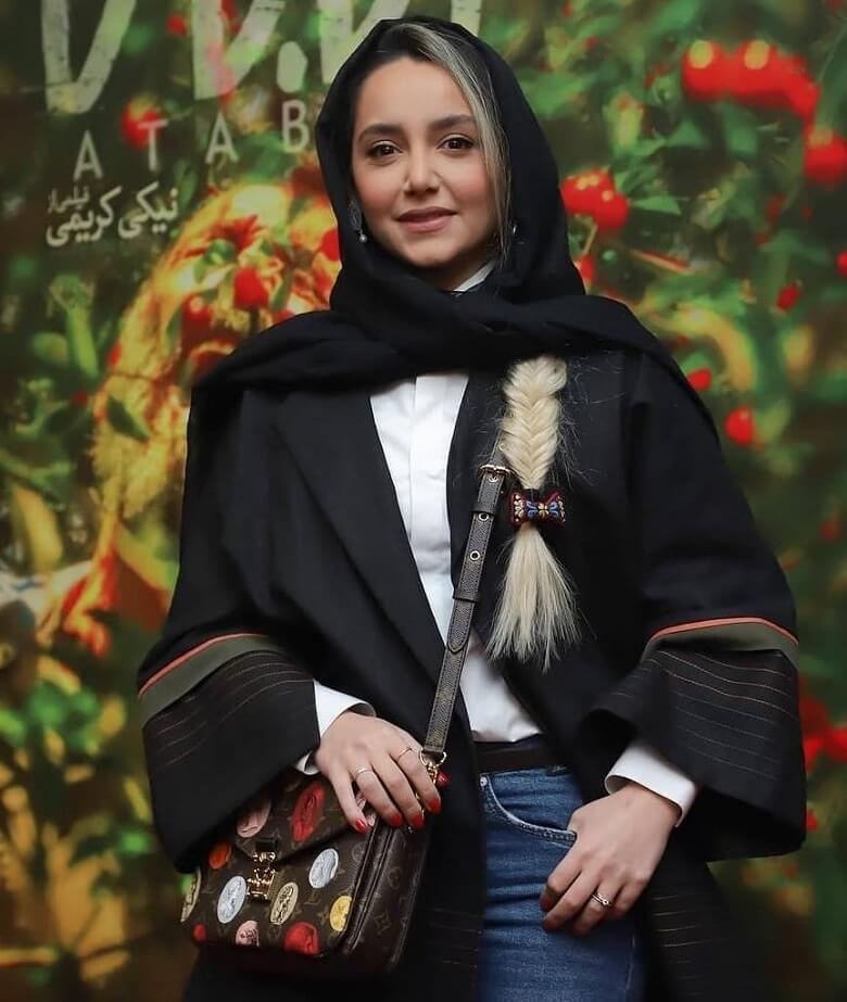 نازنین بیاتی از موهای بلوندش رونمایی کرد.