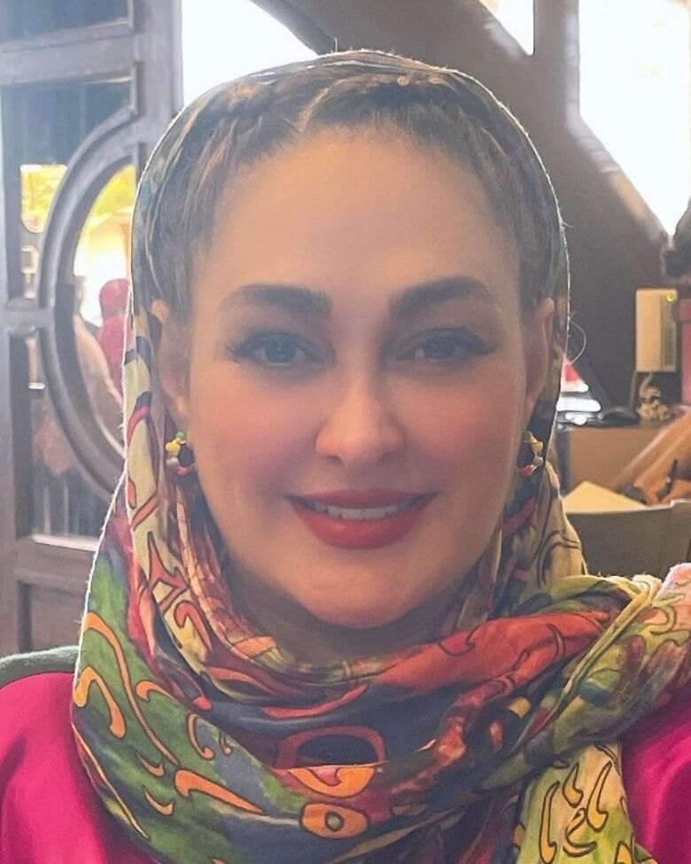 الهام حمیدی هم موهایش را بافت.